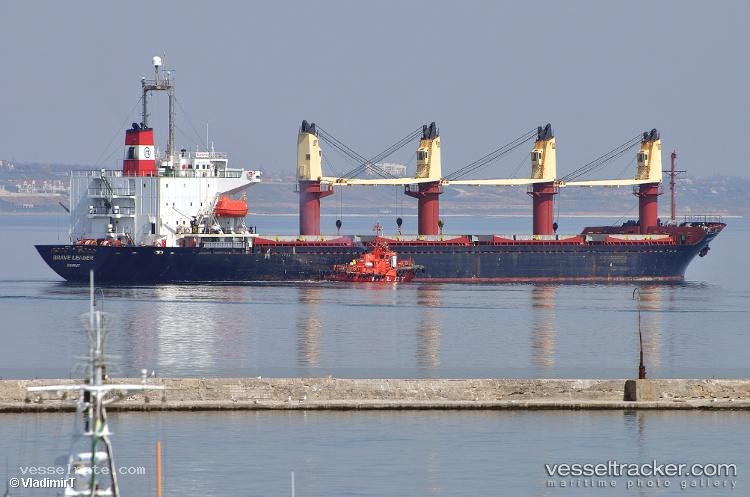 Brave-Leader - Bulk Carrier vessel registered in Lebanon