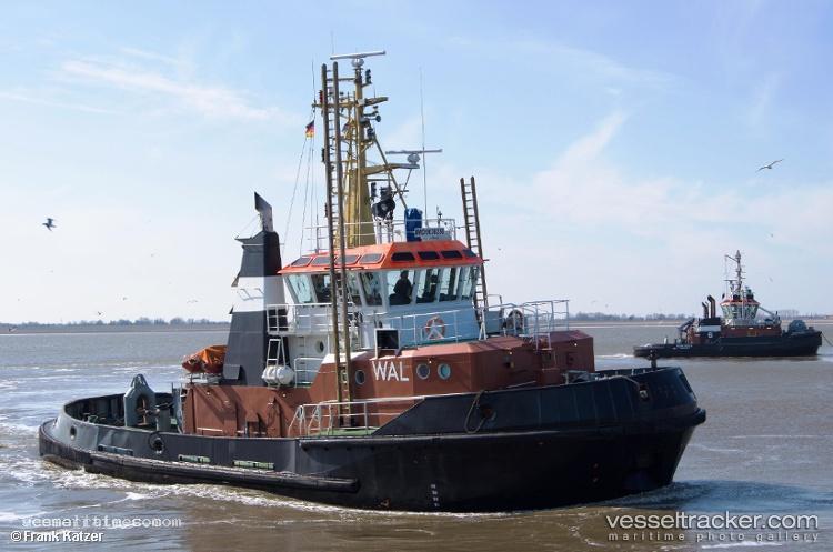 Fairplay-66 - Tug vessel registered in Germany