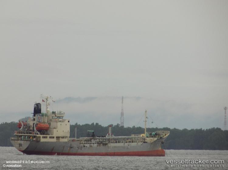 Pattarapun - Oil Products Tanker vessel registered in Thailand