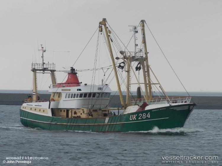 Uk284-Corneliszeeman - Fishing Vessel vessel registered in Netherlands
