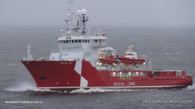 Dos30 - Offshore Tug Supply Ship vessel registered in Marshall Islands
