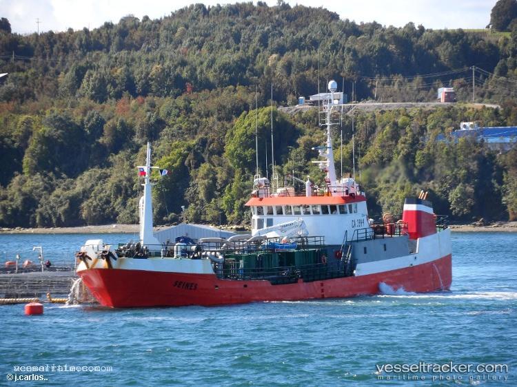 Seines - Fishing Vessel vessel registered in Chile