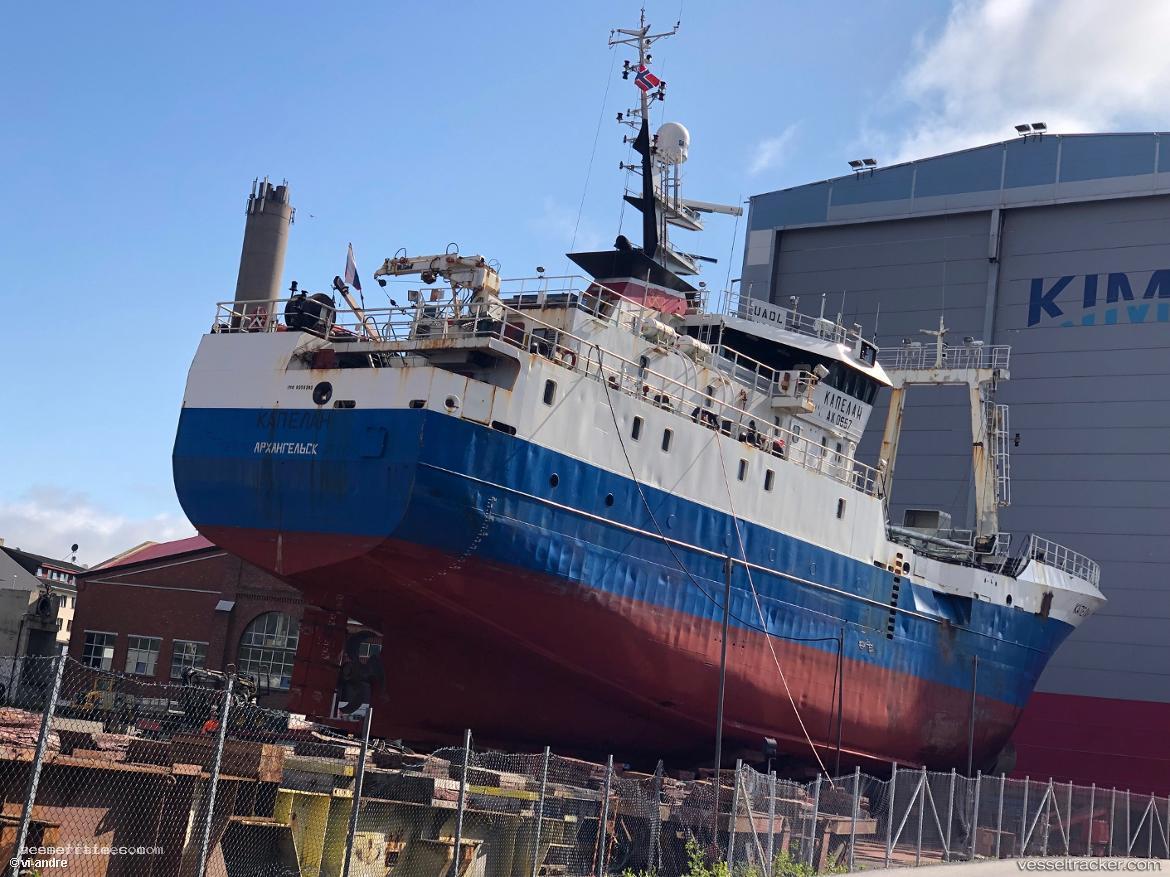 Kapelan - Fishing Vessel vessel registered in Russia