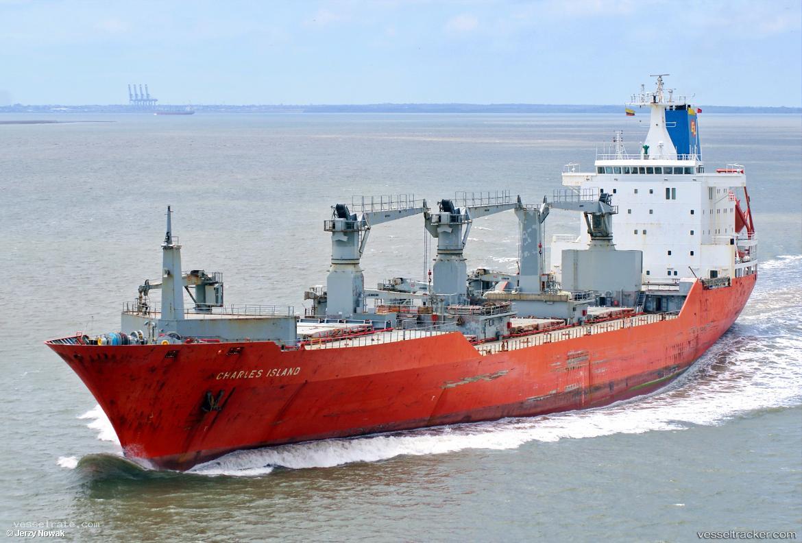 Charles-Island - Refrigerated Cargo Ship vessel registered in Bahamas