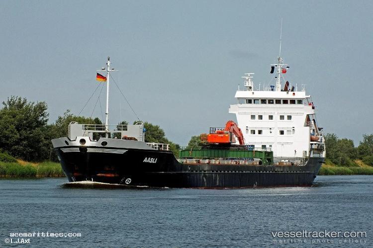 Aasli - Aggregates Carrier vessel registered in Cyprus