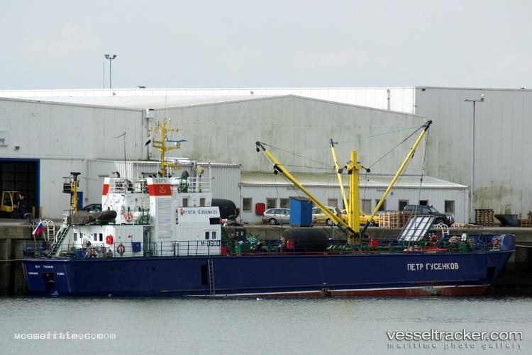 Pyotr-Gusenkov - Refrigerated Cargo Ship vessel registered in Russia