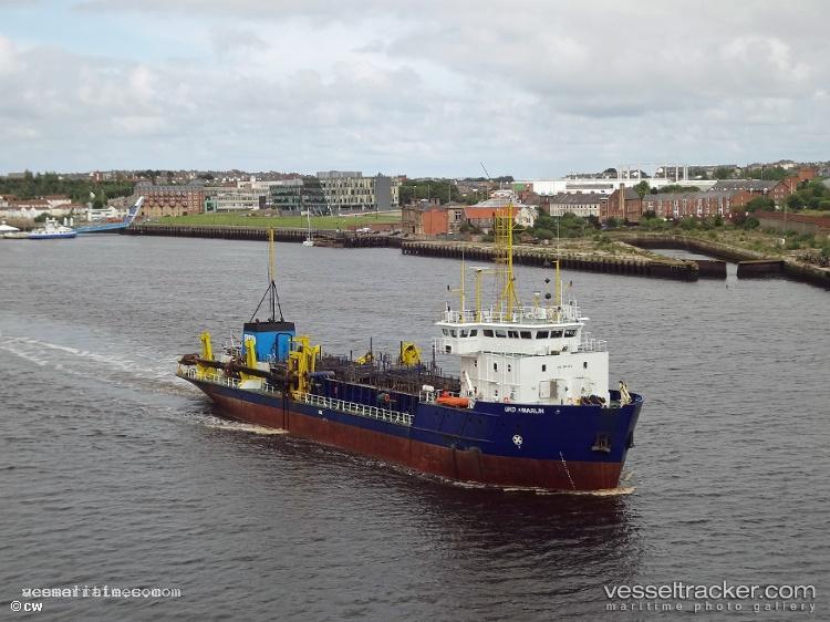 Ukd-Marlin - Hopper Dredger vessel registered in United Kingdom