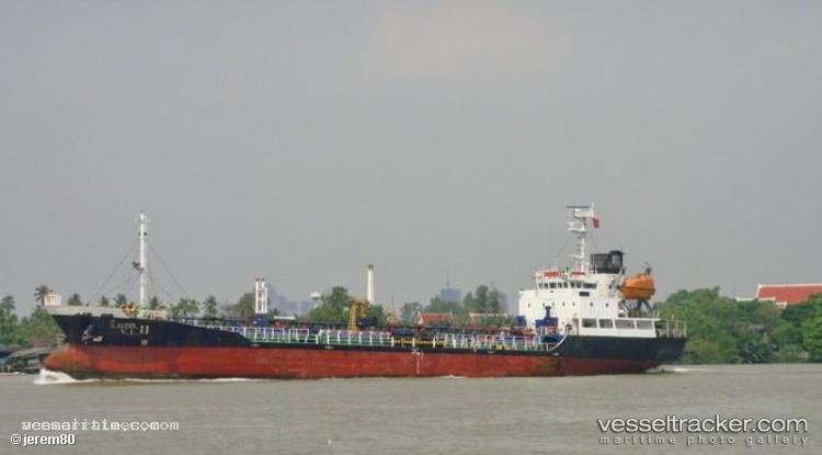 Vl-11 - Oil Products Tanker