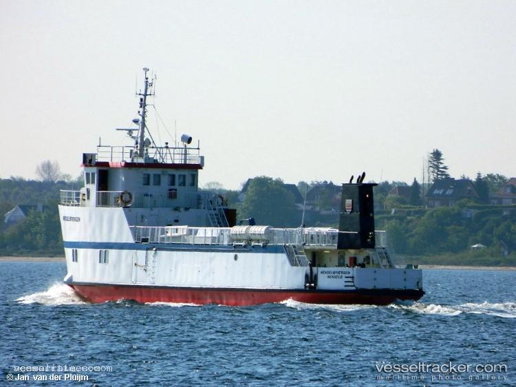 Nekseloefaergen - Passenger Ro Ro Cargo Ship vessel registered in Denmark