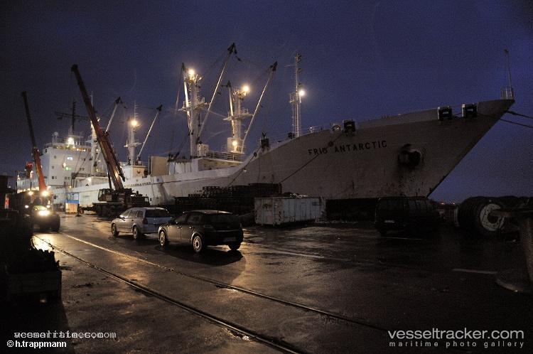 Frio-Nereus - Refrigerated Cargo Ship vessel registered in Russia