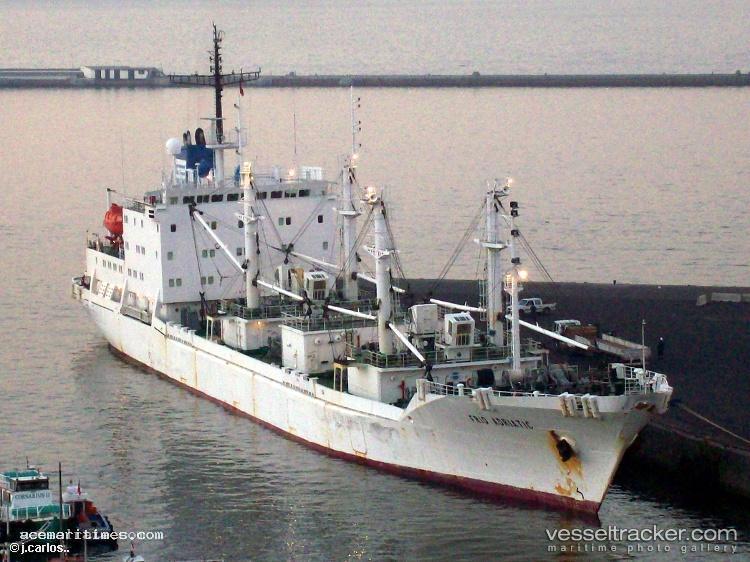 Bukhta-Russkaya - Refrigerated Cargo Ship vessel registered in Russia