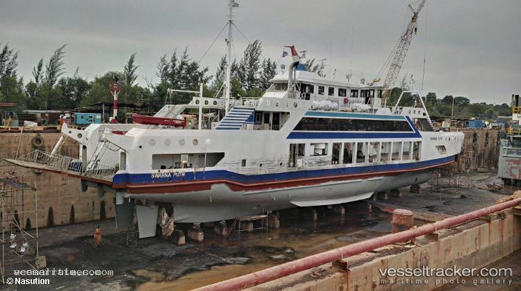 Kmp.swarna-Putri - Passenger Ship vessel registered in Indonesia