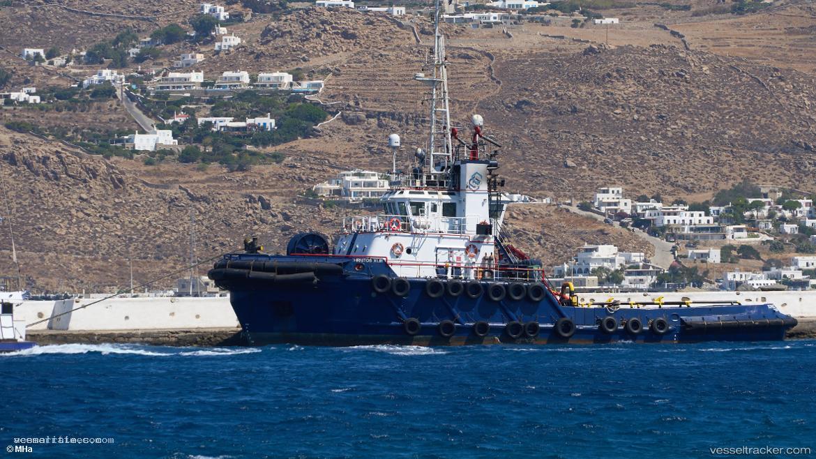 Christos-Xliii - Tug vessel registered in Greece