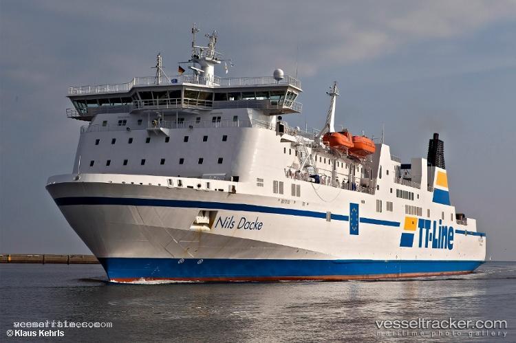 Robin-Hood - Passenger Ro Ro Cargo Ship vessel registered in Germany