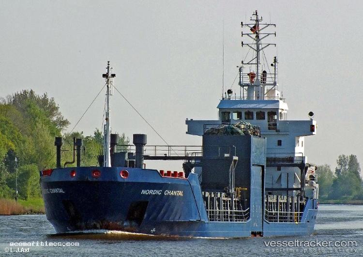 Baltic-Madonna - Deck Cargo Ship vessel registered in Finland