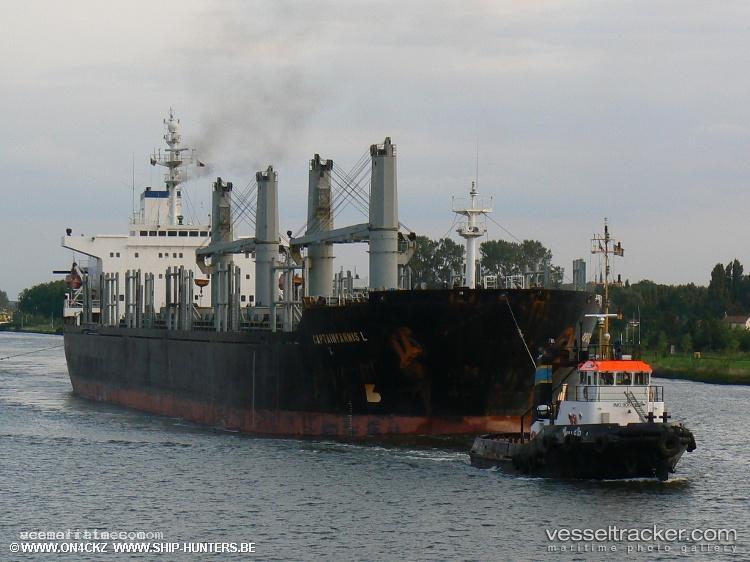 Twin-Star - Bulk Carrier vessel registered in Panama