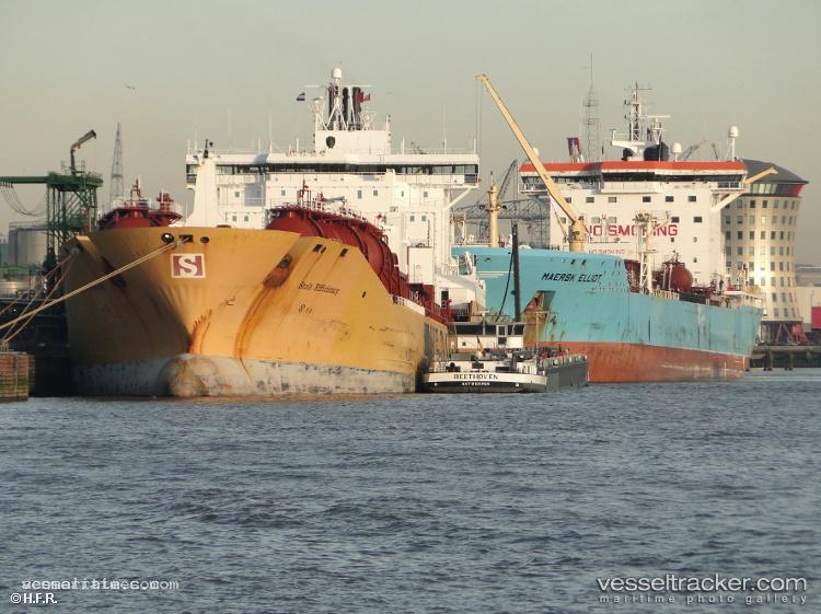 Stolt-Efficiency - Chemical Oil Products Tanker vessel registered in Cayman Islands