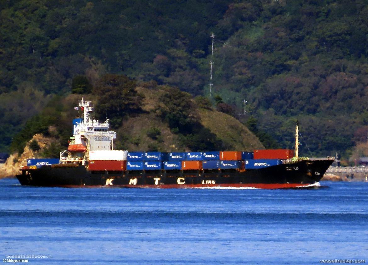 Sunny-Oak - Container Ship vessel registered in South Korea