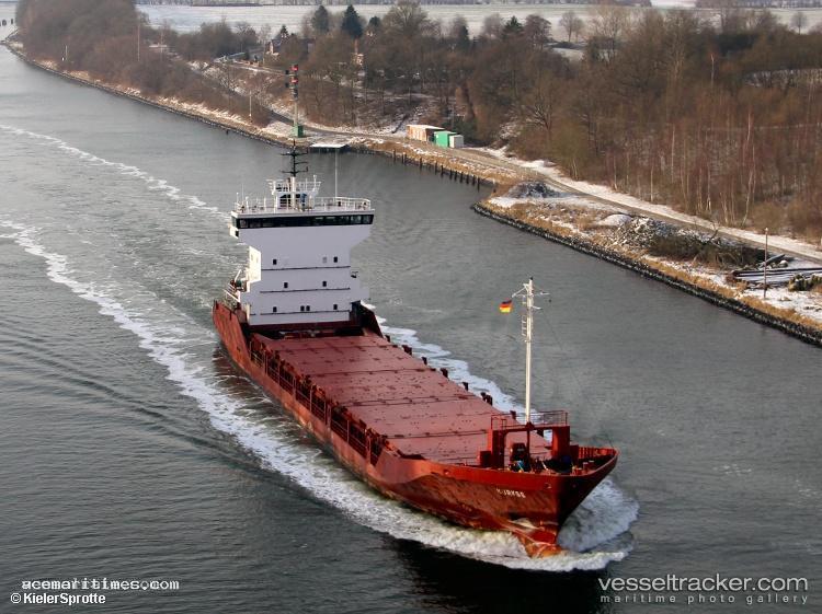Capo-Cinto - Cement Carrier vessel registered in France