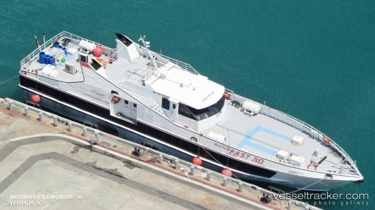 Mv.batamfast20 - Passenger Ship vessel registered in Singapore
