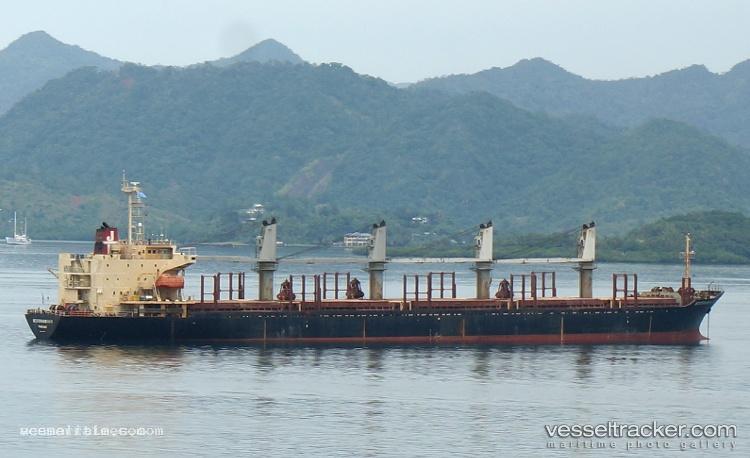 Run-Fu-1 - Bulk Carrier vessel registered in Panama