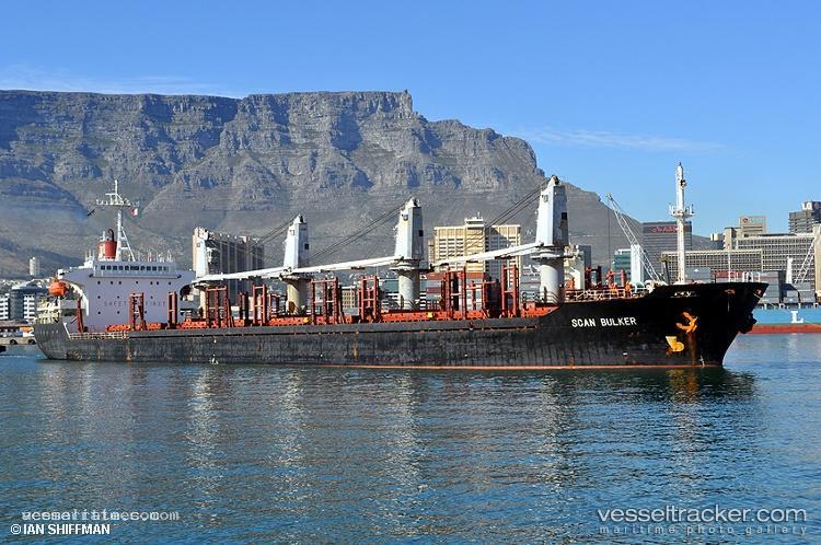 Rising-Falcon - Bulk Carrier vessel registered in Saint Vincent and the Grenadines