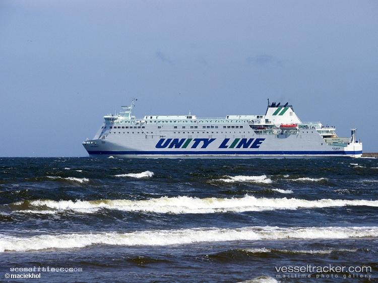 Polonia - Passenger Ro Ro Cargo Ship vessel registered in Cyprus