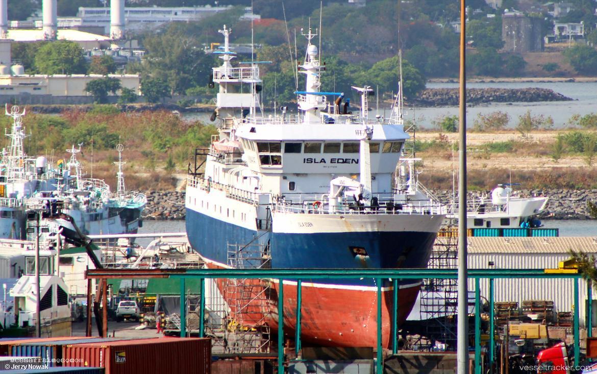 Isla-Eden - Fish Carrier vessel registered in Australia