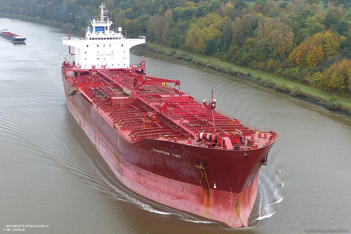 Quartz - Chemical Oil Products Tanker vessel registered in Panama