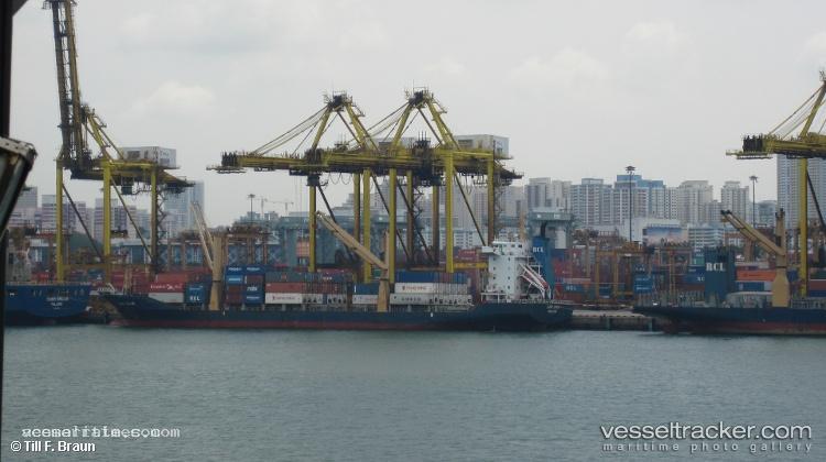 Danu-Bhum - Container Ship vessel registered in Singapore