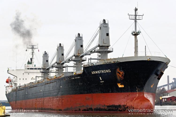 Mask - Bulk Carrier vessel registered in Panama