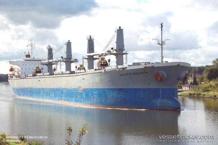 Eleven-Gold - Bulk Carrier vessel registered in Panama