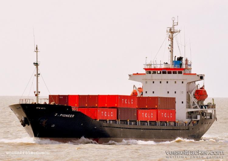 J-.pioneer - Container Ship vessel registered in Comoros