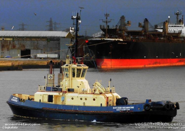 Procadia-Tug-38 - Tug