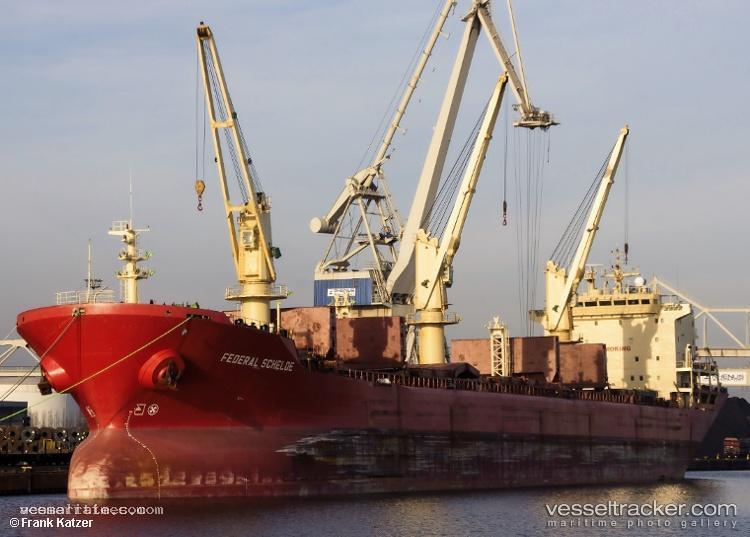 Yara-J - Bulk Carrier vessel registered in Saint Kitts and Nevis