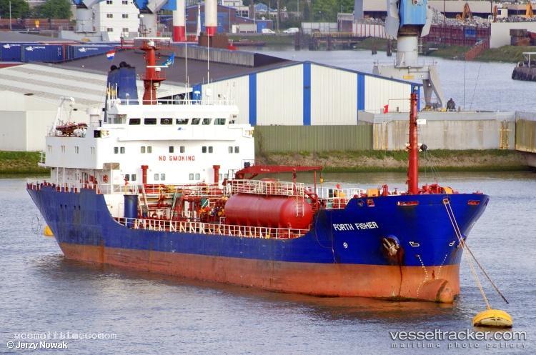 Rina - Oil Products Tanker vessel registered in Comoros