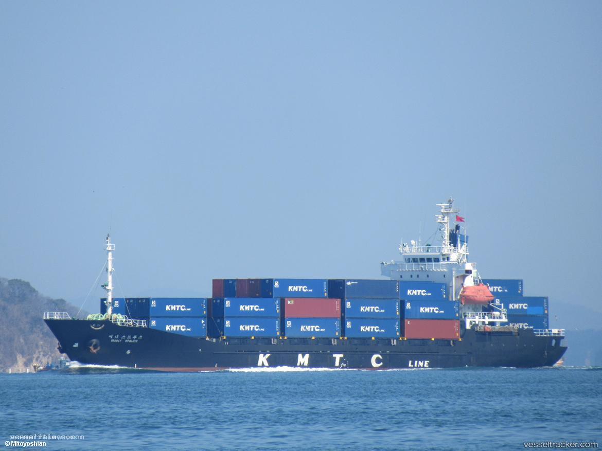 Sunny-Spruce - Container Ship