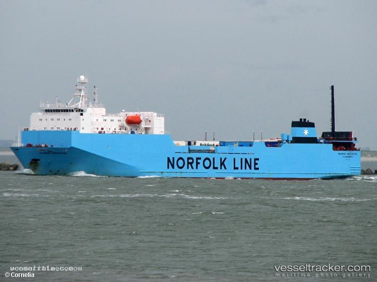 Stena-Hibernia - Ro Ro Cargo Ship vessel registered in United Kingdom