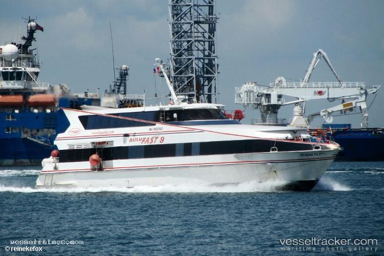 Ocean-Flyte - Passenger Ship vessel registered in Singapore