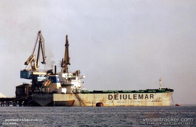 Lucky-Long - Bulk Carrier vessel registered in Panama