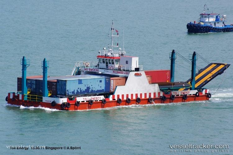 Asl-Transp0rter-4 - Passenger Landing Craft vessel registered in Singapore