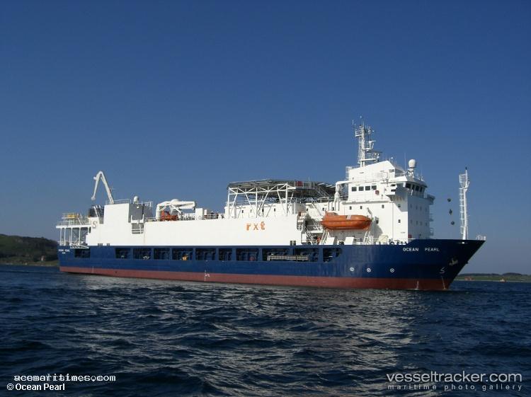 Argeo-Searcher - Research Vessel vessel registered in Bahamas