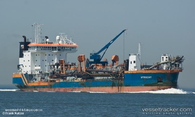 Utrecht - Hopper Dredger vessel registered in Netherlands