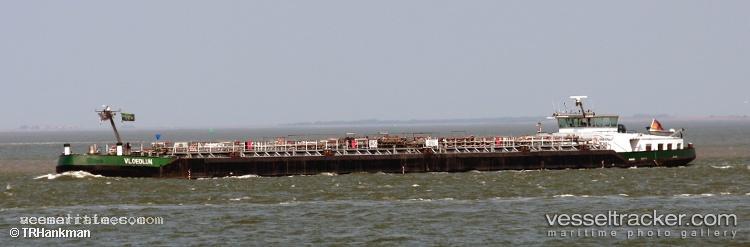 Vloedlijn - Other Tanker vessel registered in Germany