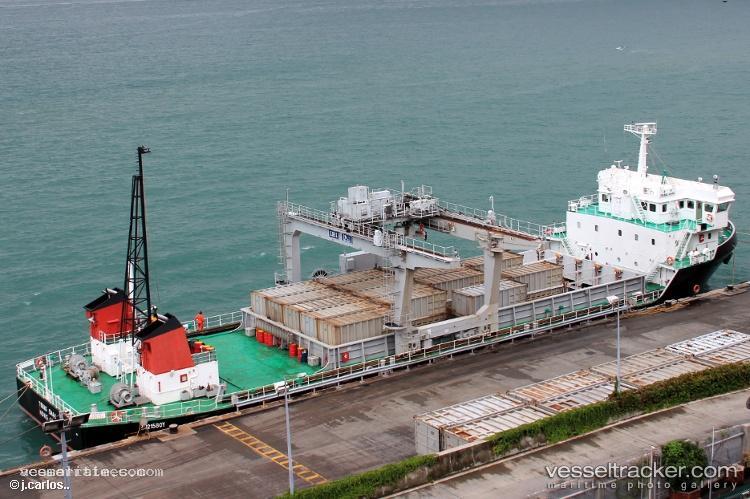 Tsing-Chau - Container Ship vessel registered in Hong Kong