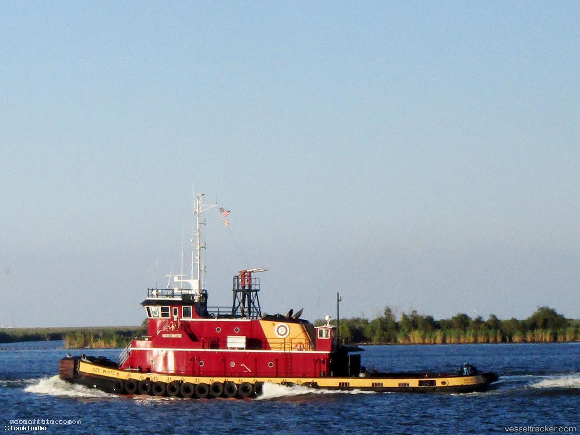 Dee-White - Tug vessel registered in United States of America