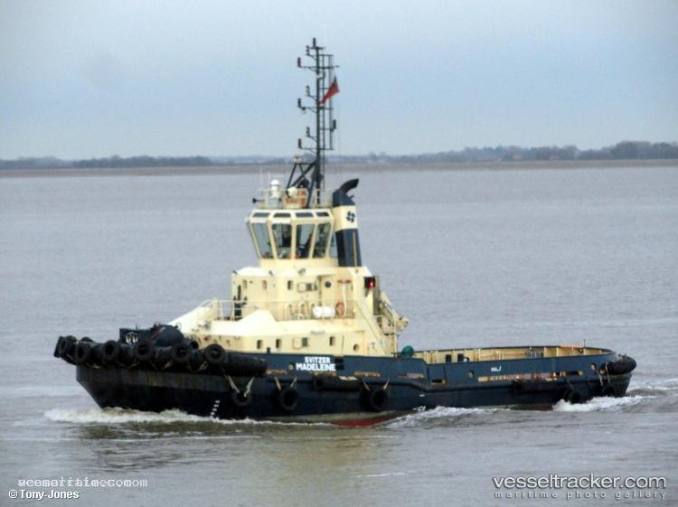 Svitzer-Madeleine - Tug vessel registered in United Kingdom