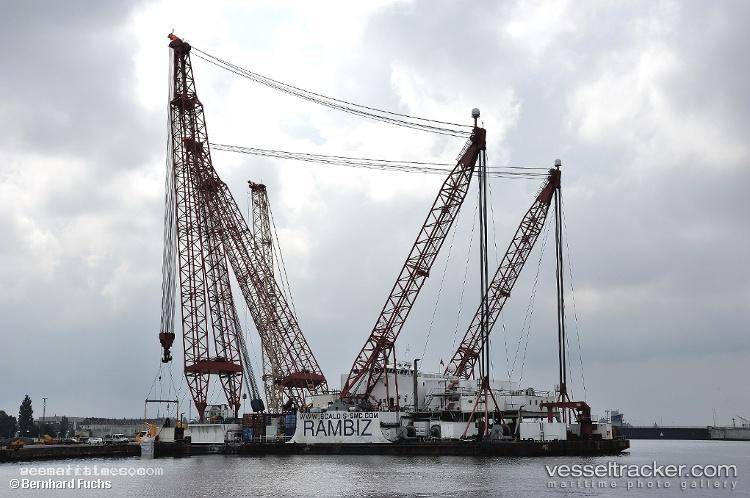 Rambiz - Crane Ship