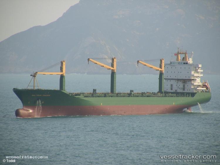 Loa-Peace - Container Ship vessel registered in Panama