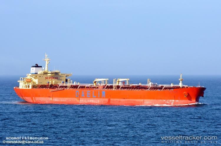 Barakuda-Natuna - Fso Oil vessel registered in Indonesia